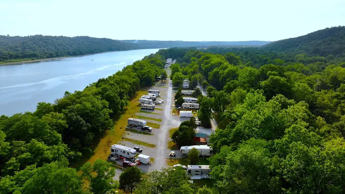 The Landing at Bear Creek RV Park & Campground Picture 3
