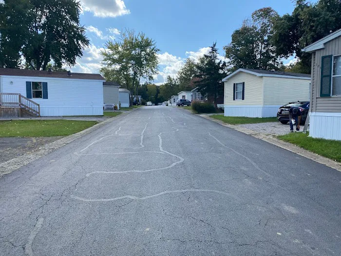 Amelia Estates Picture 1