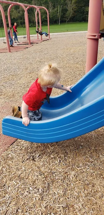 Amelia Estates Picture 3