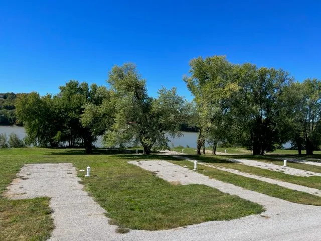 Riverfront RV Park Picture 1