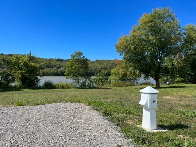 Riverfront RV Park Picture 7