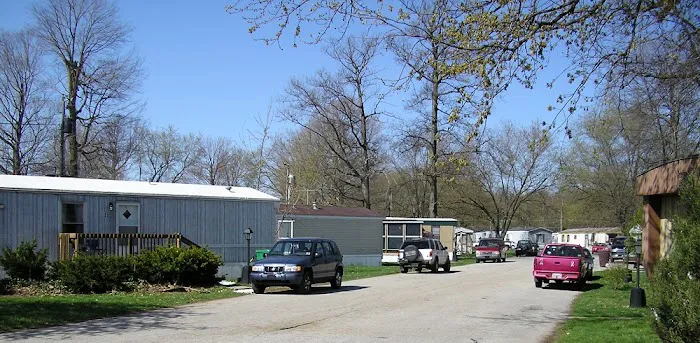 Maple Lawn Village Manufactured Home Community Picture 3