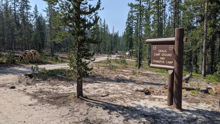 Crags Campground and Transfer Camp Picture 4