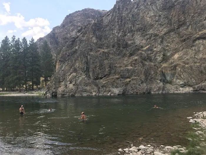 Survey Creek Campground Picture 3