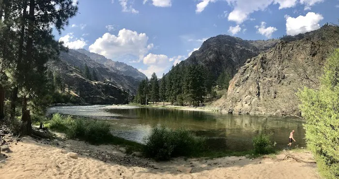 Survey Creek Campground Picture 1