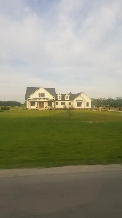 Edgewater Crossing Picture 1