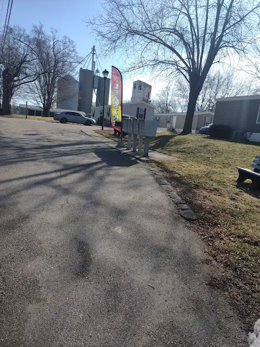 Russiaville Manufactured Home Community Picture 2