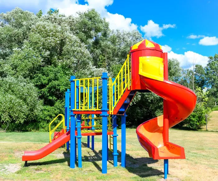 Cedarbrook Estates Picture 6