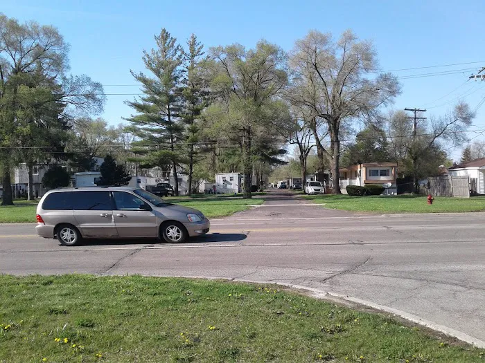 Warwick Village Mobile Home Community Picture 4