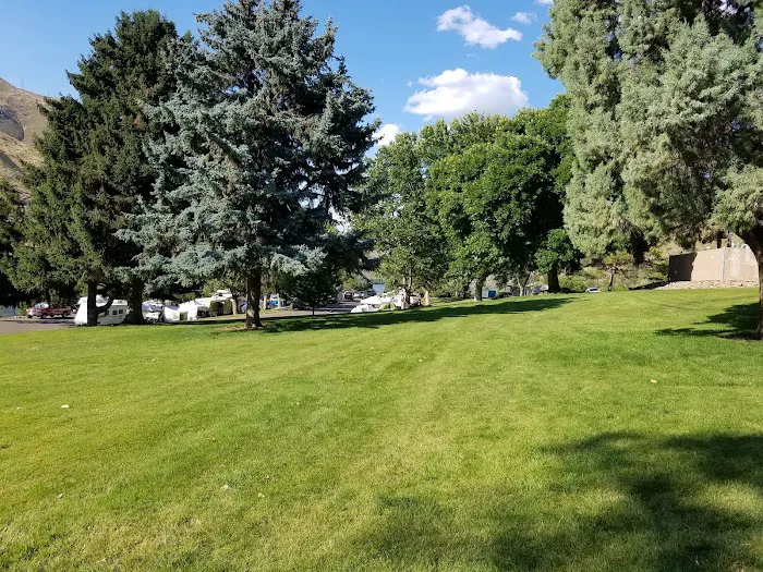 Hells Canyon Campground Picture 7