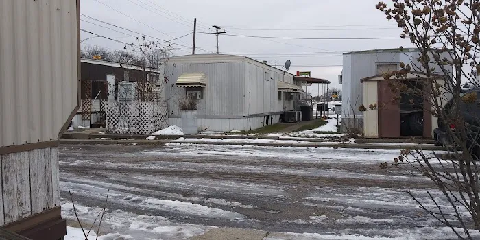 Longs Mobile Home Court Picture 4