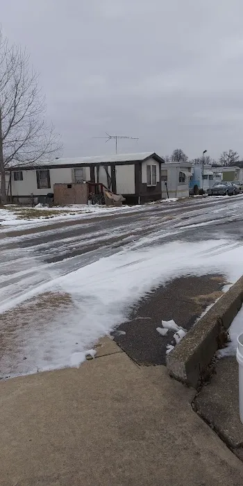 Longs Mobile Home Court Picture 2