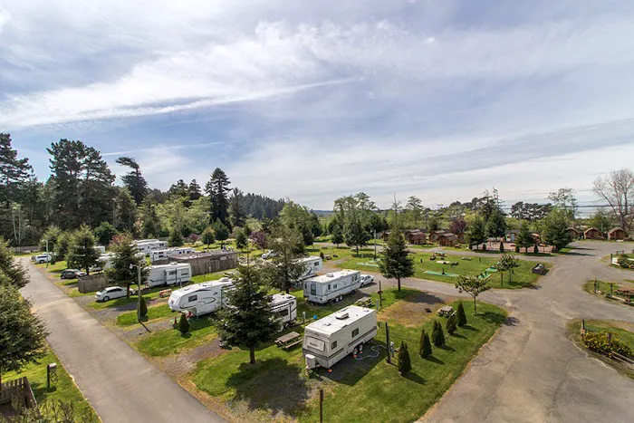 Redwood Coast Cabins and RV Resort Picture 7