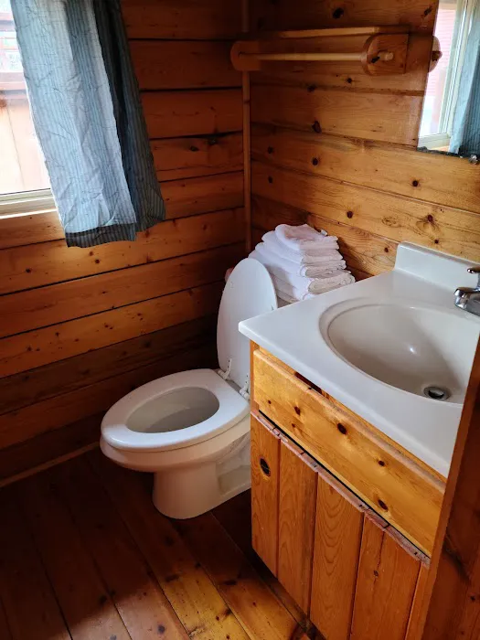 Redwood Coast Cabins and RV Resort Picture 2