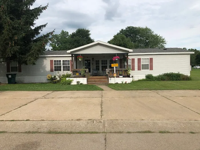 Alan's Mobile Home Park Picture 4