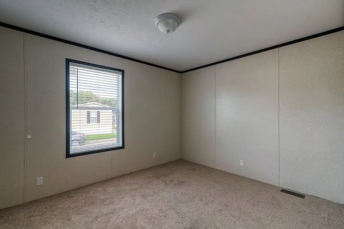 Grandshire Estates Manufactured Housing Community Picture 2