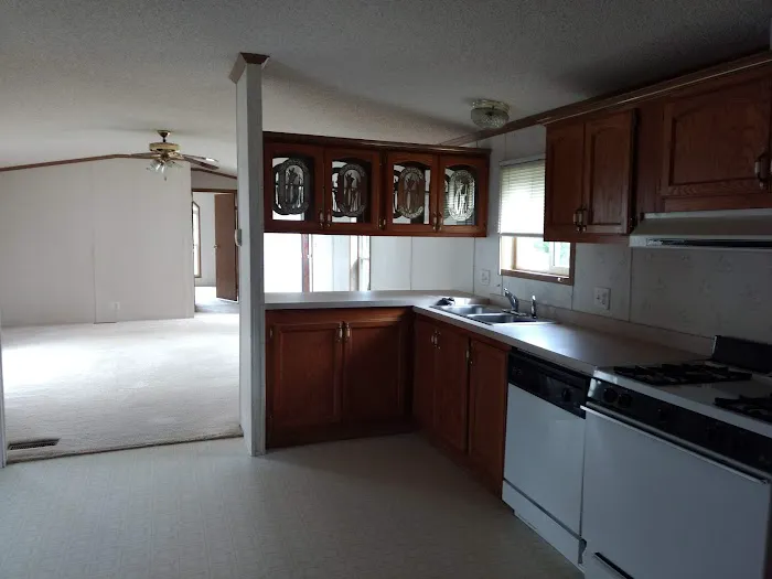 Evergreen Mobile Home Community Picture 4