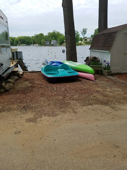Selkirk lake Mobile-Park and Campground Picture 3