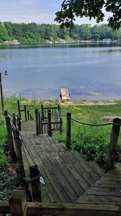 Selkirk lake Mobile-Park and Campground Picture 2