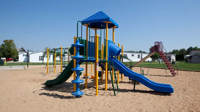 Country Meadows Village Picture 10