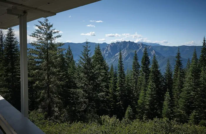 Girard Ridge Lookout Picture 6