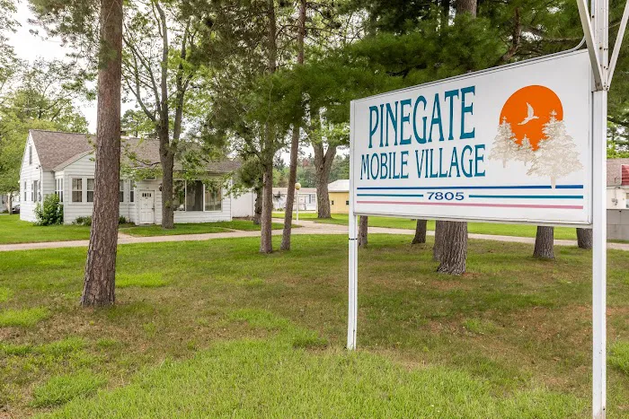 Pinegate Mobile Village Picture 8