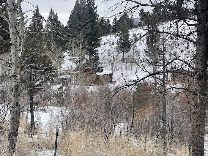 Birch Creek Cabin Picture 7