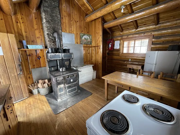 Birch Creek Cabin Picture 4