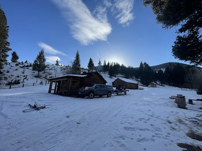 Birch Creek Cabin Picture 3