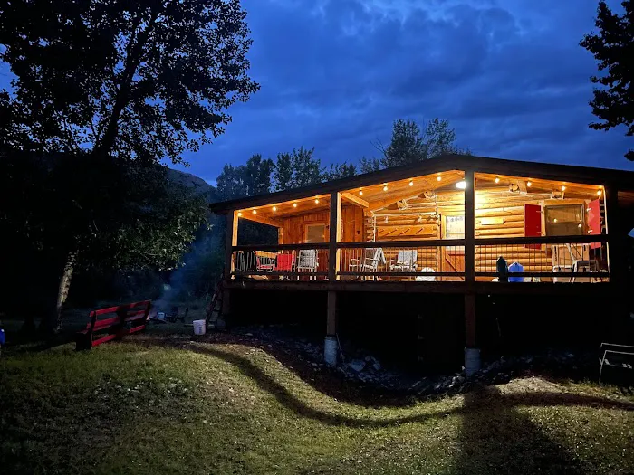 FishOn River Front Cabins Vacation Rental Picture 2