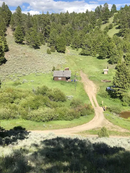 Hells Canyon Guard Station Picture 10