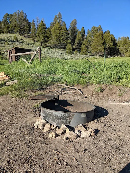Hells Canyon Guard Station Picture 6