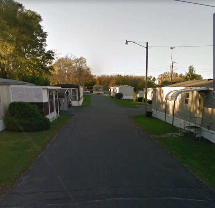 Stoney Pike Mobile Home Park Picture 10