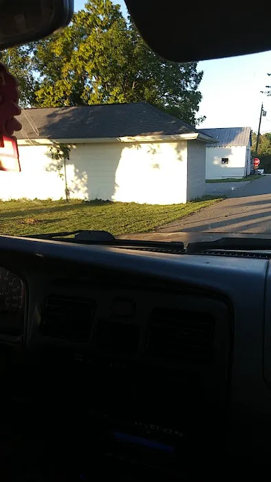 Cardinal Mobile Home Park Picture 2