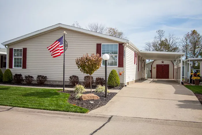 Riverview Crossing pool Picture 5