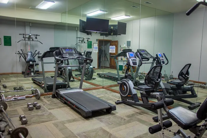 Riverview Crossing pool Picture 3