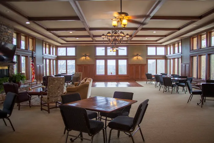 Riverview Crossing pool Picture 8