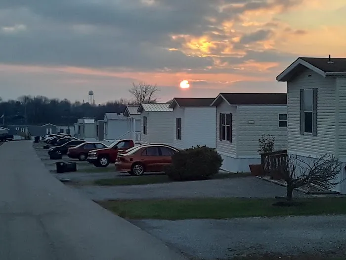 Crestview Mobile Home Park Picture 3