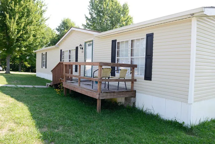 Country Living Pointe Mobile Home Park Picture 6