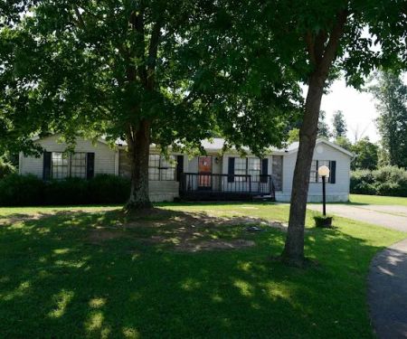 Country Living Pointe Mobile Home Park