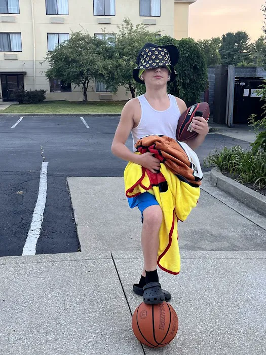 Country Living Pointe Mobile Home Park Picture 2