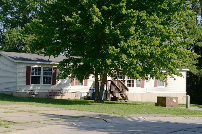 Country Living Pointe Mobile Home Park Picture 8