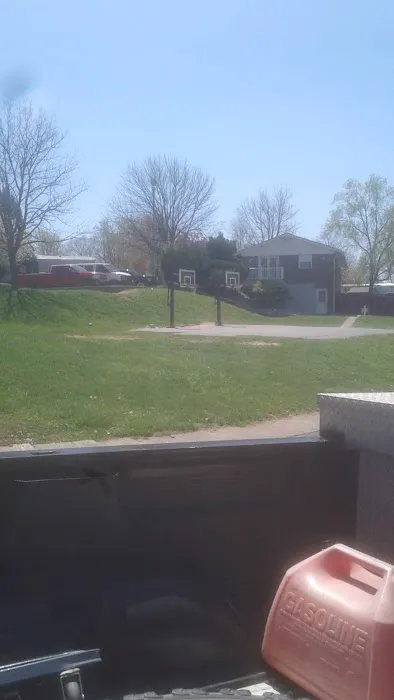 Mosbys Pointe Mobile Home Park Picture 6