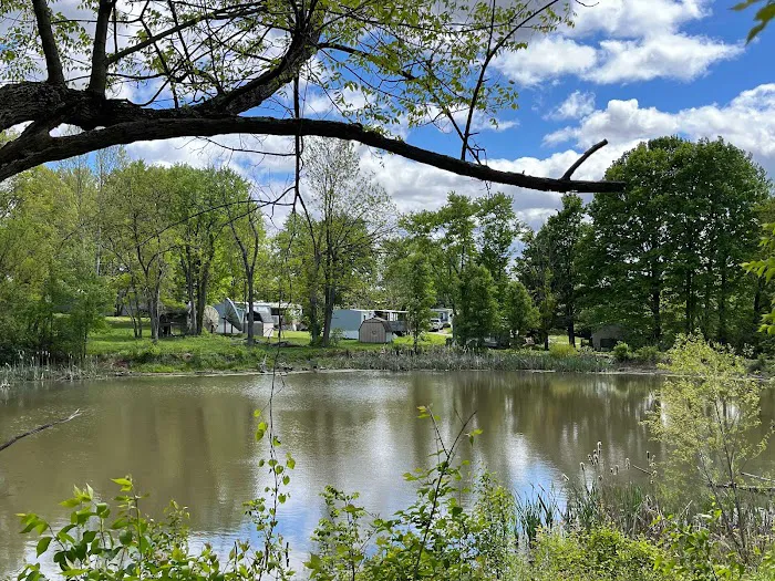 White Pine Pointe Mobile Home Park Picture 7