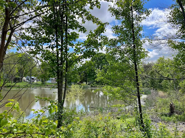 White Pine Pointe Mobile Home Park Picture 9