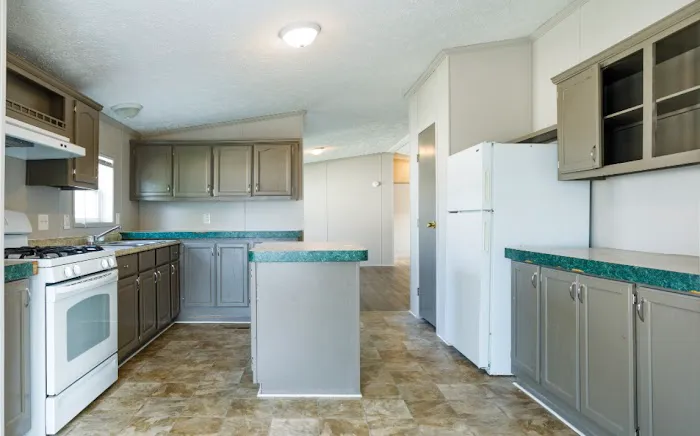 Tyrone Woods Manufactured Home Community Picture 2