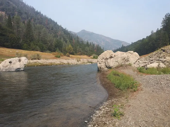 McCloud Bridge Day Use Area Picture 3