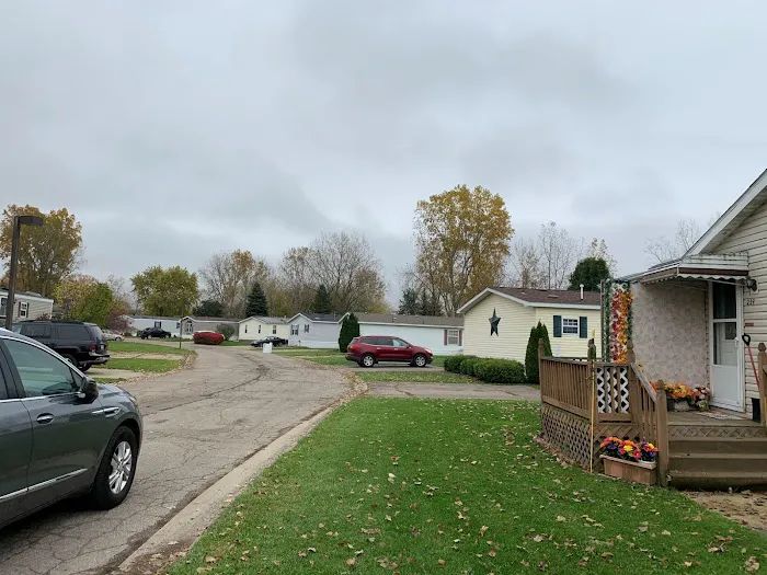 Lakeview Estates MHC Picture 3