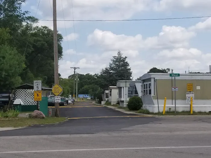 Greenbriar Estates Mobile Home Community Picture 5