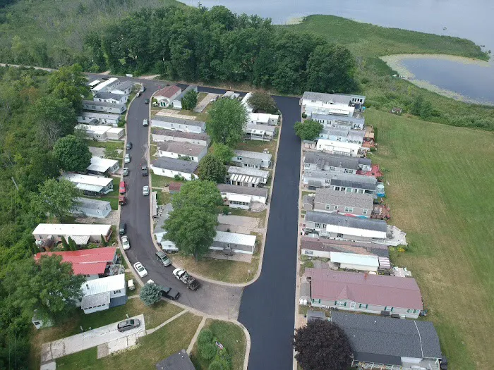 Lakeside Village 55+, on Wabasis Lake Picture 4